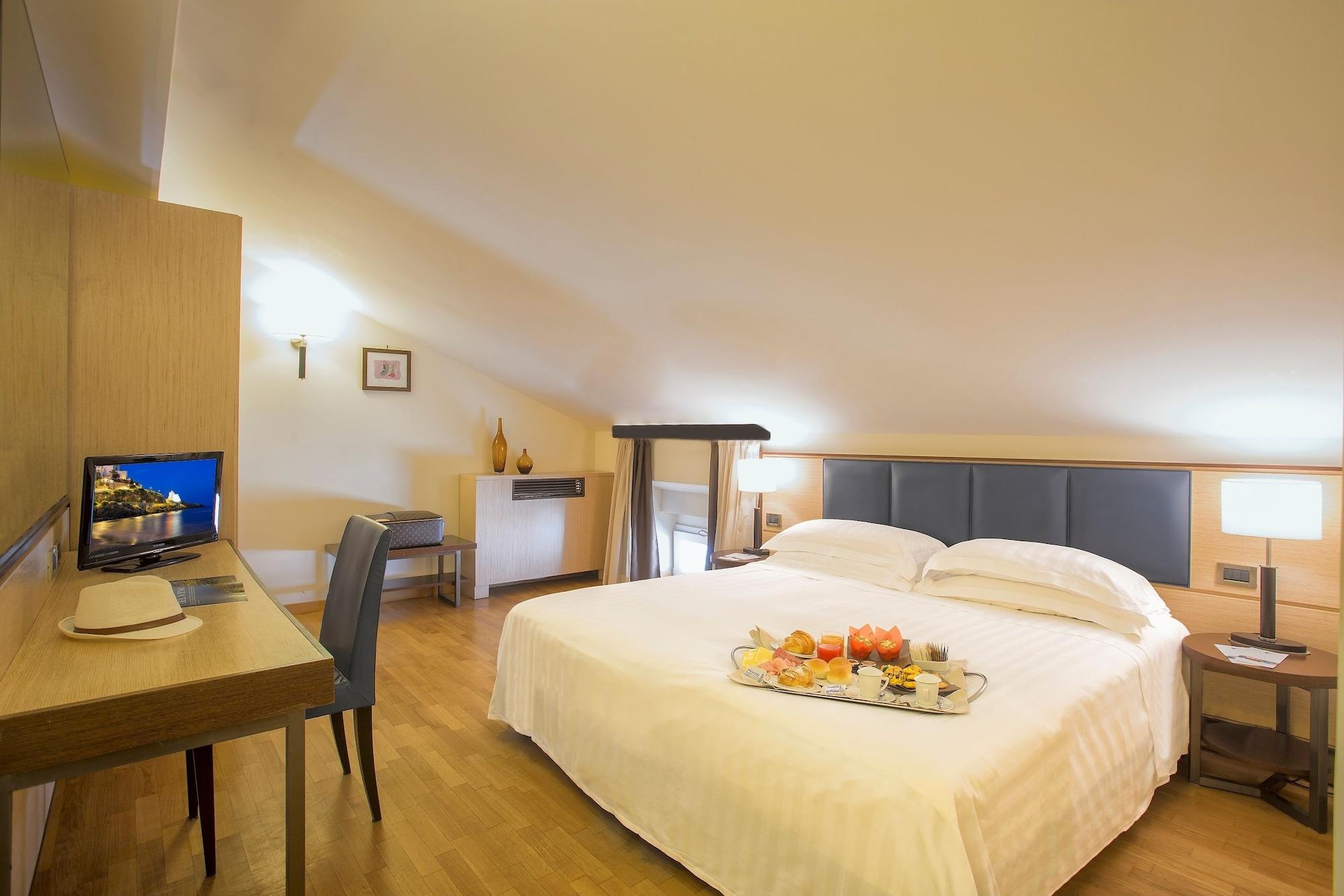 Virgilio Grand Hotel سبرلونغا المظهر الخارجي الصورة