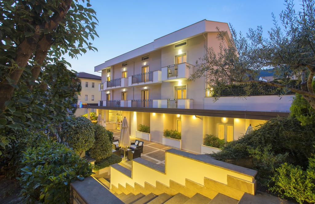 Virgilio Grand Hotel سبرلونغا المظهر الخارجي الصورة