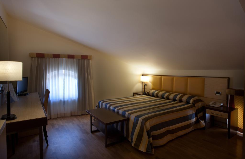 Virgilio Grand Hotel سبرلونغا المظهر الخارجي الصورة